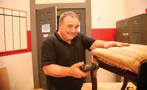 Mark DeVito on the set of HGTV's Flea Market Flip.