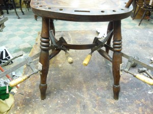 Chair Continous Arm Strecher (16)